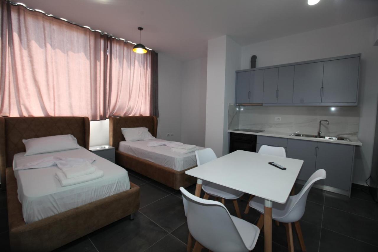 Deda Apartments Sarande Exterior photo