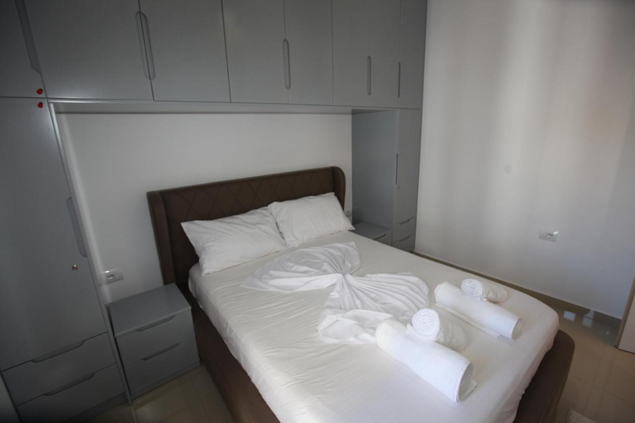 Deda Apartments Sarande Exterior photo