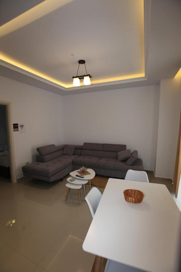 Deda Apartments Sarande Exterior photo