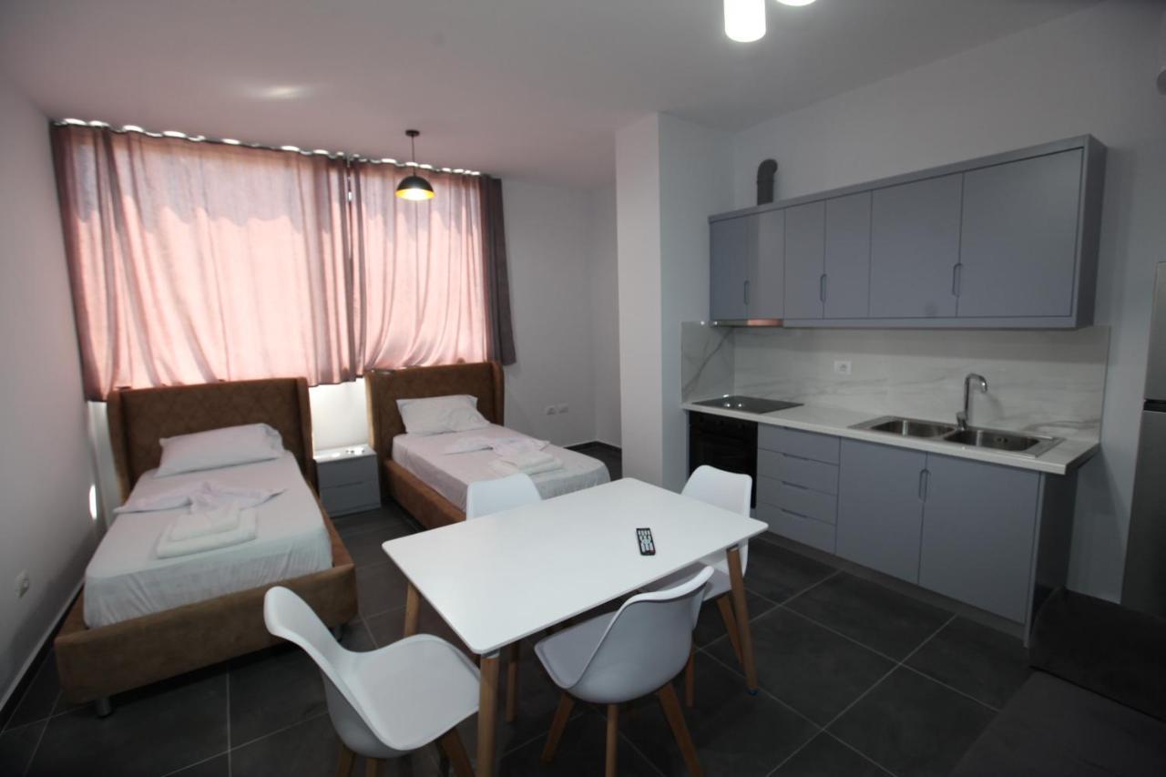 Deda Apartments Sarande Exterior photo